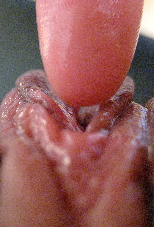 Ultra fast fingering vagi