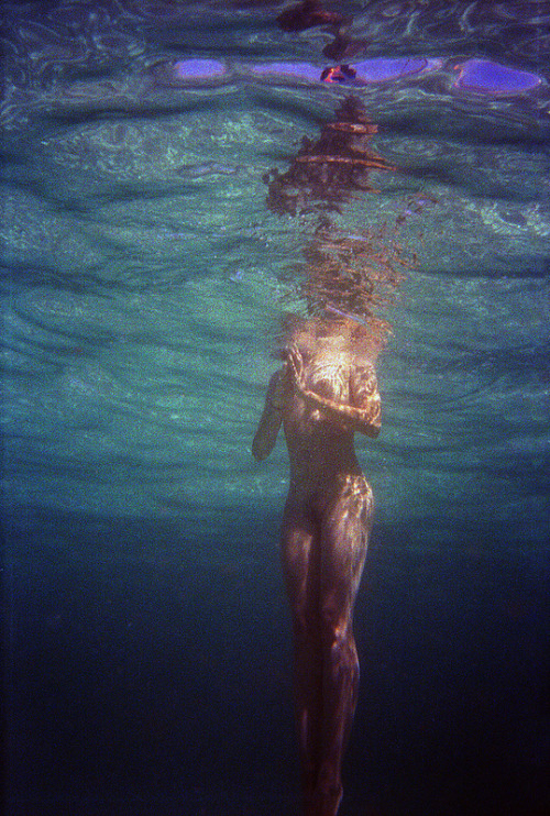 Nude Underwaterphotos 101